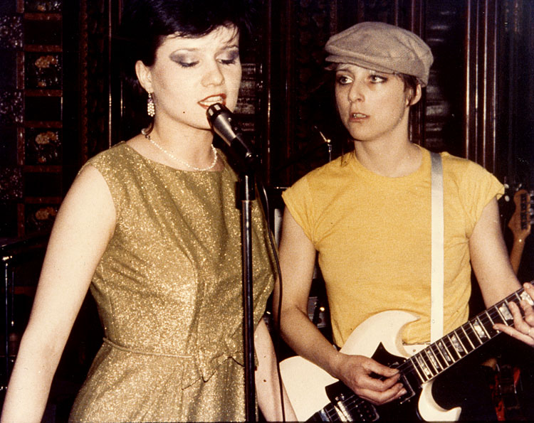 Modettes01.jpg
